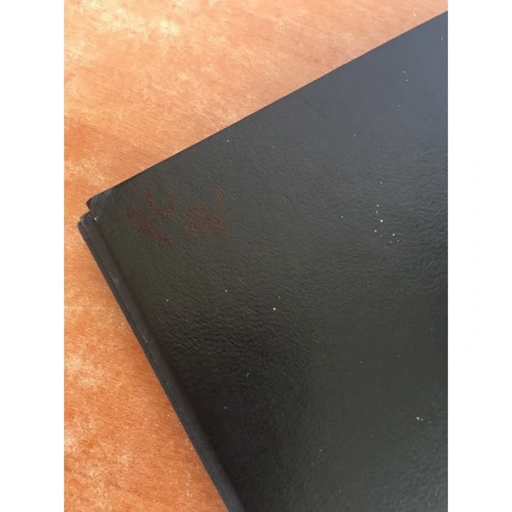 Disney Vacation Club Member Binder Photo Album Book Black 15 Pages 9x9 DVC RARE‎